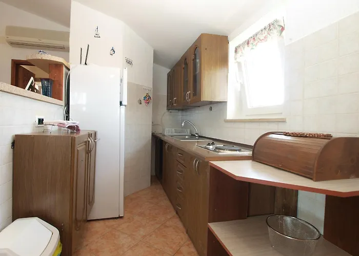 Emina 2317 Apartmán Premantura