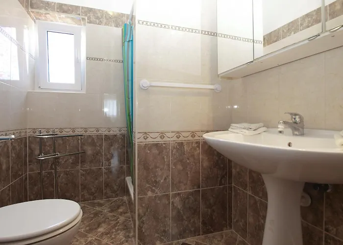 Apartment Emina 2317 Premantura